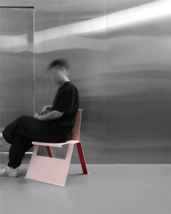 转一面即是新色彩,不用电也能冷藏:藏在器物里的设计浪漫