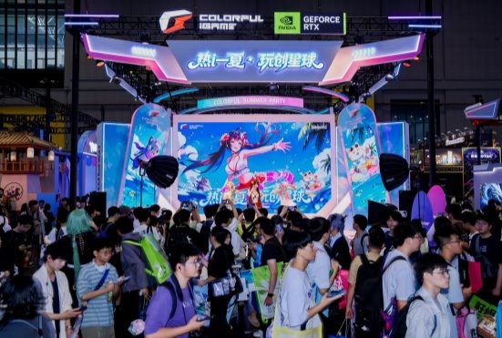 七彩虹携全系硬件亮相BW2026，打造融合科技与潮玩的玩创空间