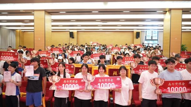深圳民办高中实力排名，深圳升学高考冲刺逆袭首选！低进优出高考逆袭公办本科！ 