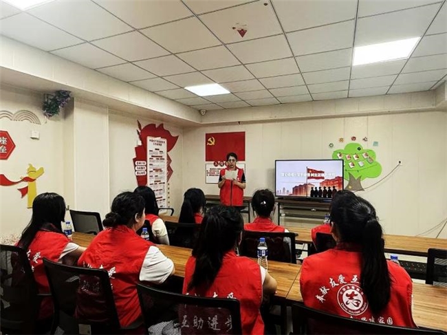 青春志愿践文脉 实干笃行担使命——知行实践服务队开展暑期志愿服务