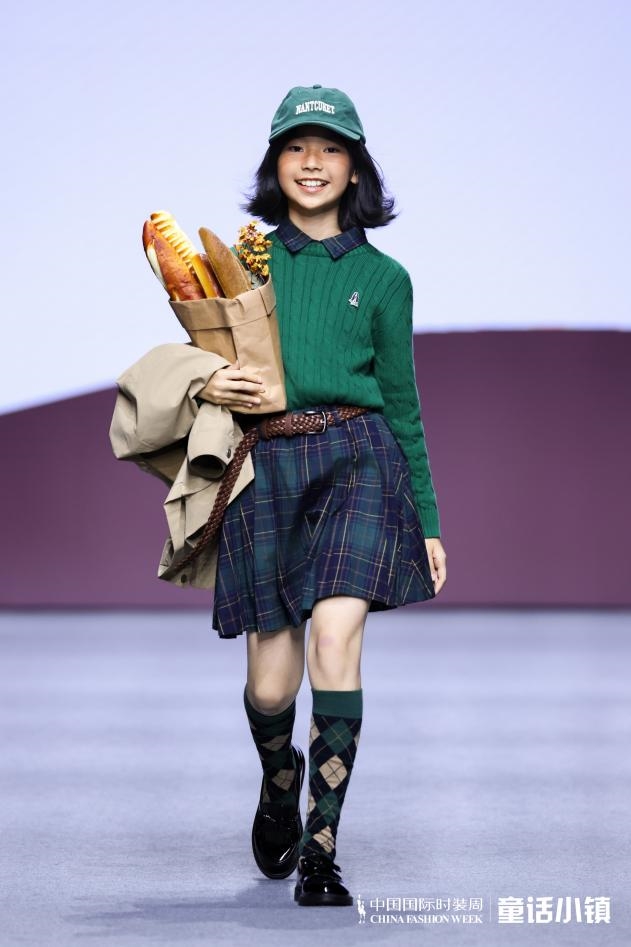 Hush Puppies Kids�����й�����ʱװ��  ��ͯ��ʴ�����ﶬ����ʫƪ