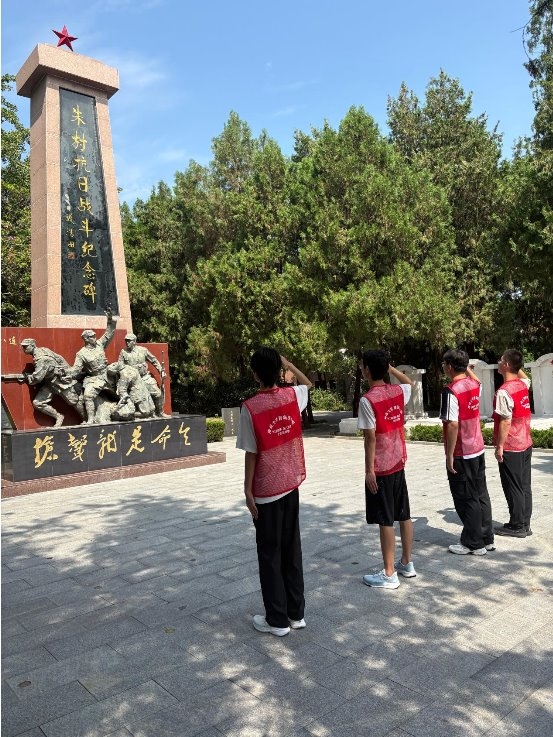 赓续红色基因，助力乡村振兴｜青岛大学多学院联合实践团赴朱村开展三下乡活动