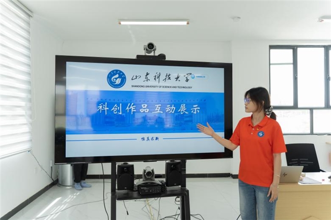 科创双翼润疆土 青年微光启童心  ——山东科技大学“梦启朝阳·爱暖喀什”志愿服务队开展科创科普实践活动