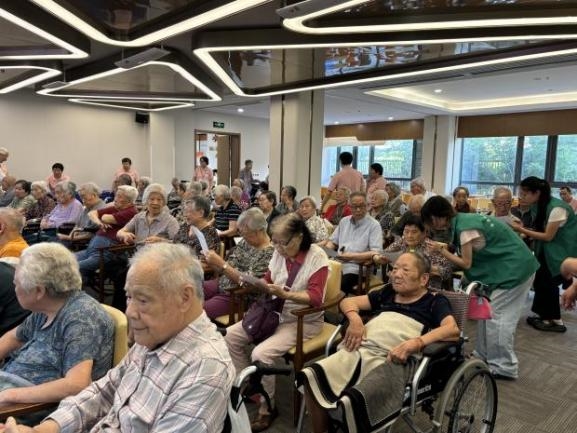 窥微知广护食安 南师大学子分层科普走进基层守护群众舌尖安全