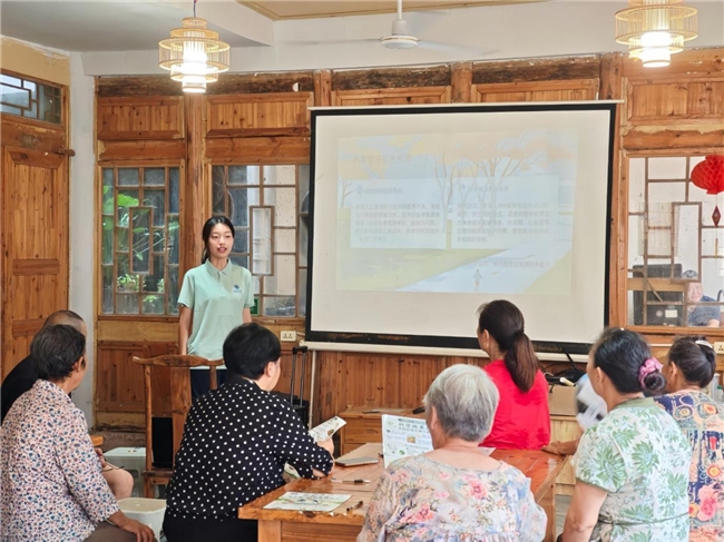 西南大学“食野小分队”赴北碚偏岩社区 开展食安科普与三下乡实践