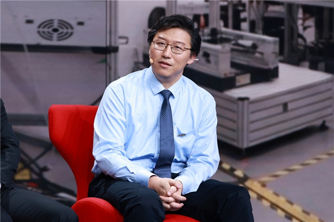 央视《对话》×它石智航陈亦伦：中国原创全球应用，具身智能交出「中国答案」