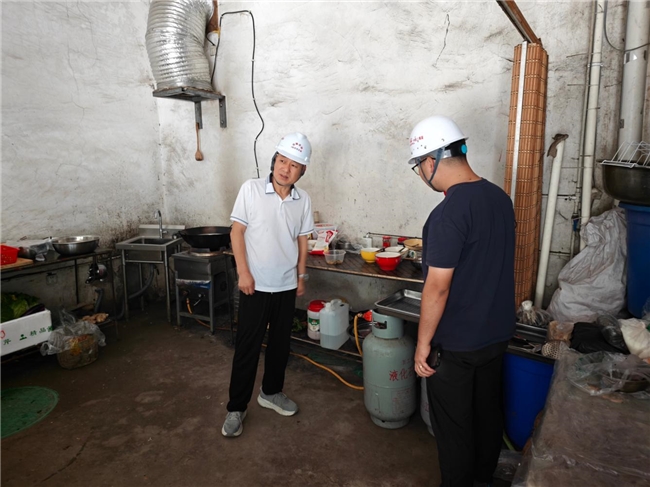 党建领航筑防线，群防群治守平安