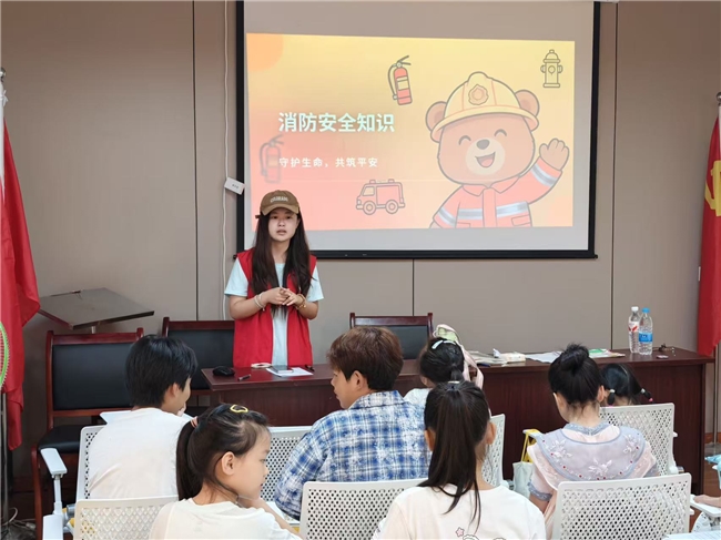 青秧建金进花溪，消防安全共守护——花溪社区开展消防安全主题科普活动