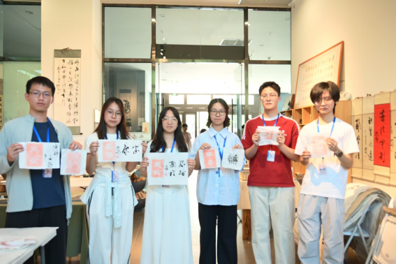 大连理工大学材料科学与工程学院“材起非遗 丝…