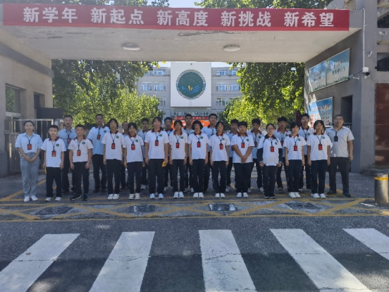 “中医发展教育工程”暨生命安全草本防护卡公益捐赠活动在北京市第十四中学大兴安定分校成功举办