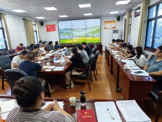 向阳湖镇积极组织村级财务管理培训