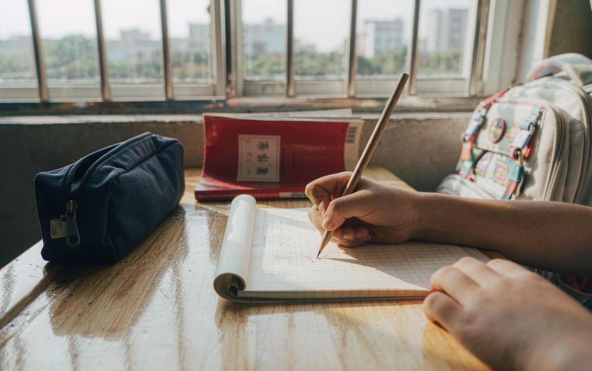 双证齐备、四师伴学、百万家庭选择｜简小知写字课为开学季交出硬核答卷