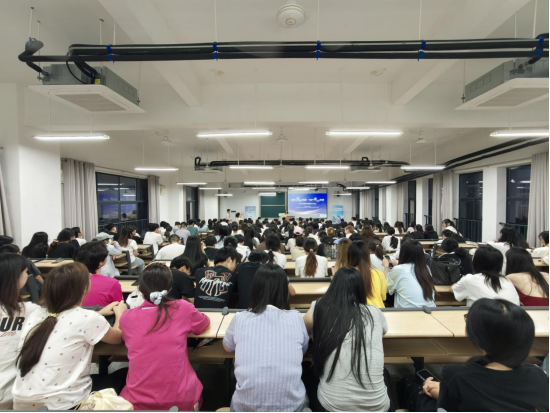 华通银行进校园：清朗金融网络 守护安心消费