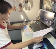 数字光影点亮千年藁城宫灯 河美学子以新技