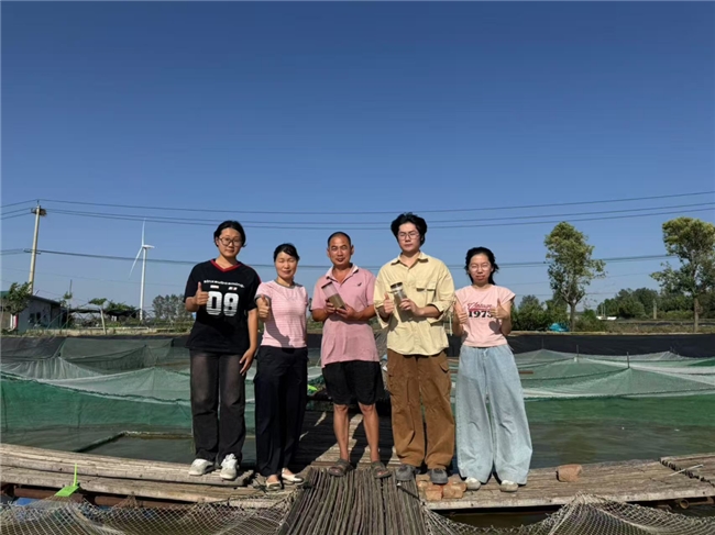 职教学子勇探循环农业：“虫”源绿饲，黑水虻解锁绿色饲料新赛道