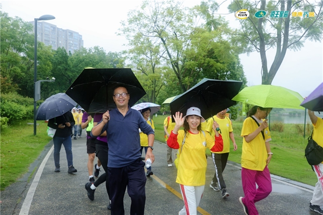钙尔奇越走越带劲全国行走活动登陆成都 打造科学健骨城中热事