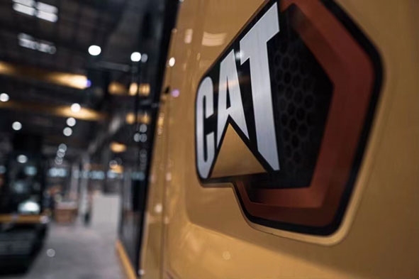 CAT®小型挖掘机：品牌积淀赋能精准适配小型工程需求