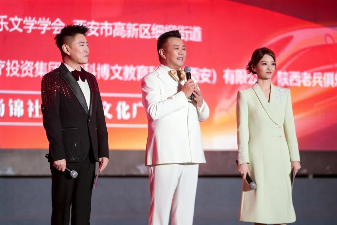 重磅同台！周发猛携弟子唱响《我生在中国》，聆听震撼民族之声