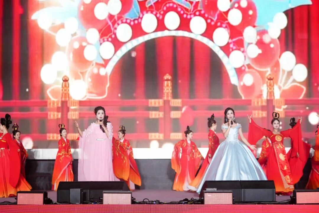 重磅同台！周发猛携弟子唱响《我生在中国》，聆听震撼民族之声